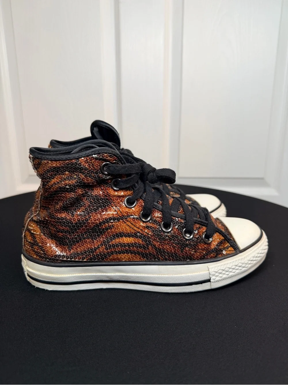 Converse sparkling sequin